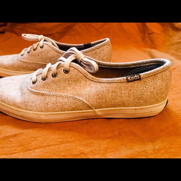 Keds Ortholite Tan Wool Sneakers - Picture 2 of 10